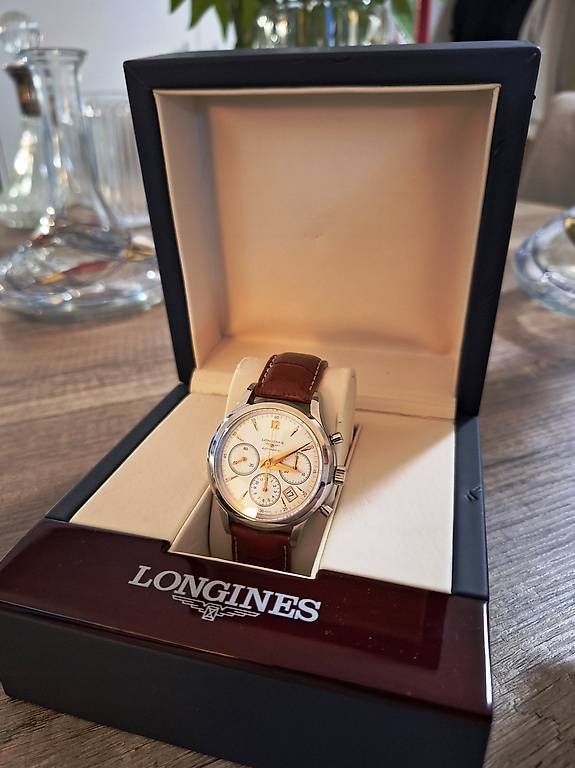 Orologi: Montre LONGINES Column Wheel Chronograph Ref. L2.750.4 – Usato da St-Cergue venduto da viceroy1956 1