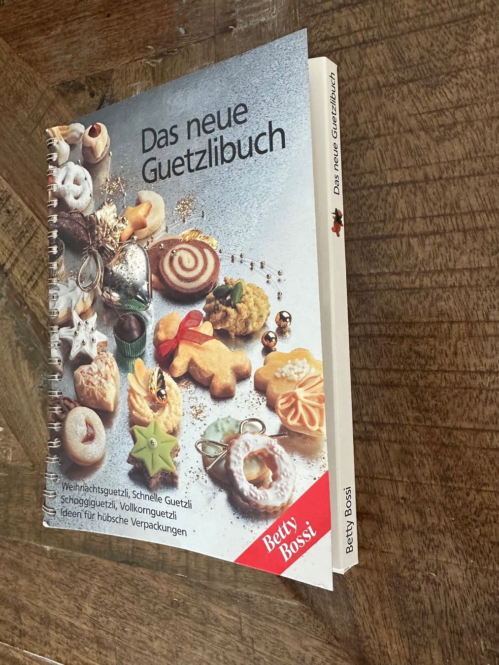 Libri: Betty Bossi - das neue Guetzlibuch / Backbuch – Usato da Glattpark(Opfikon) venduto da AydenM 2