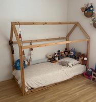Kinderbett Hausbett von Micasa ab 1.-