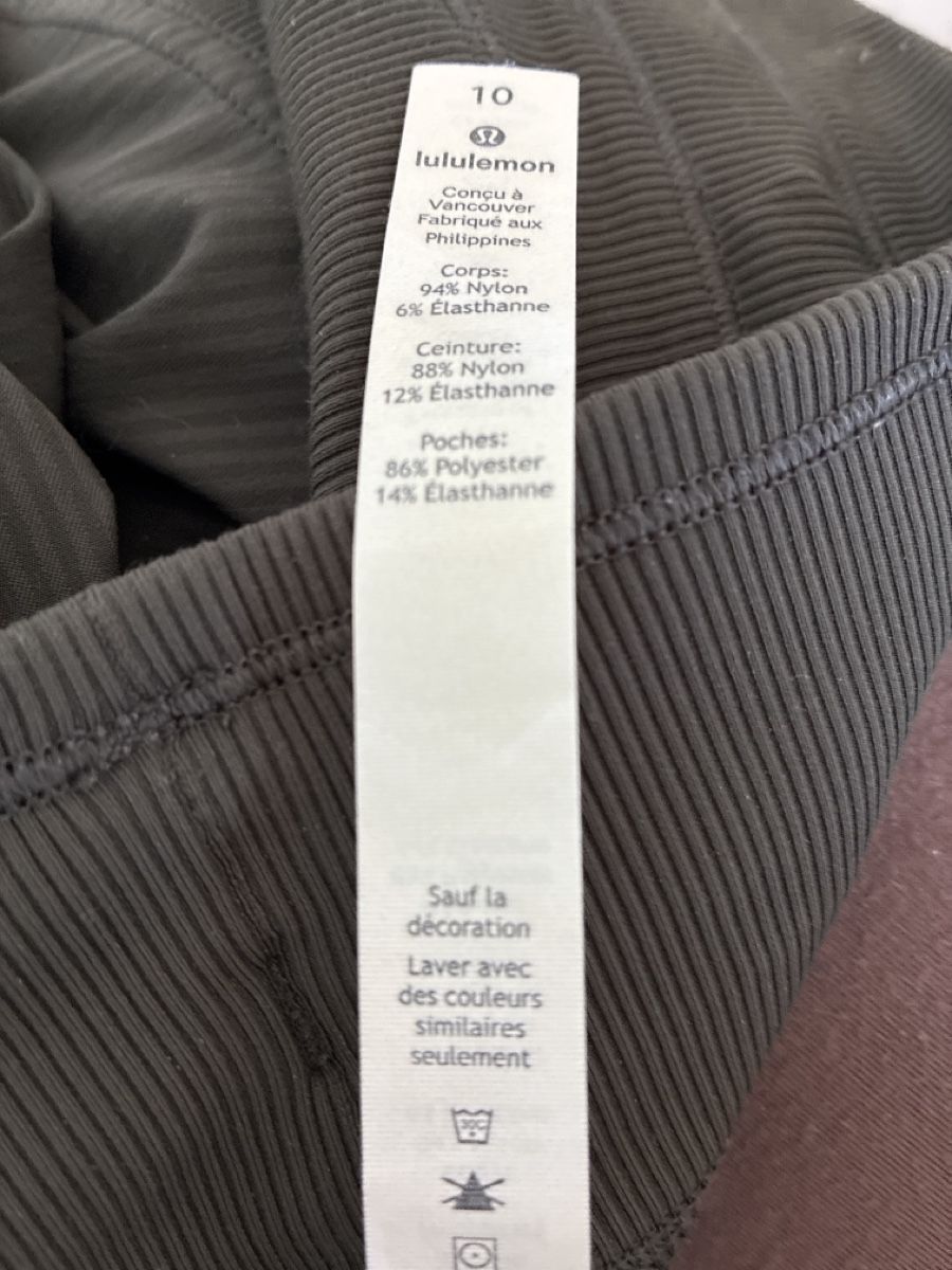 Lululemon Pantaloni: Lululemon Damenhose – Usato da Cheyres venduto da zwischendurch 2