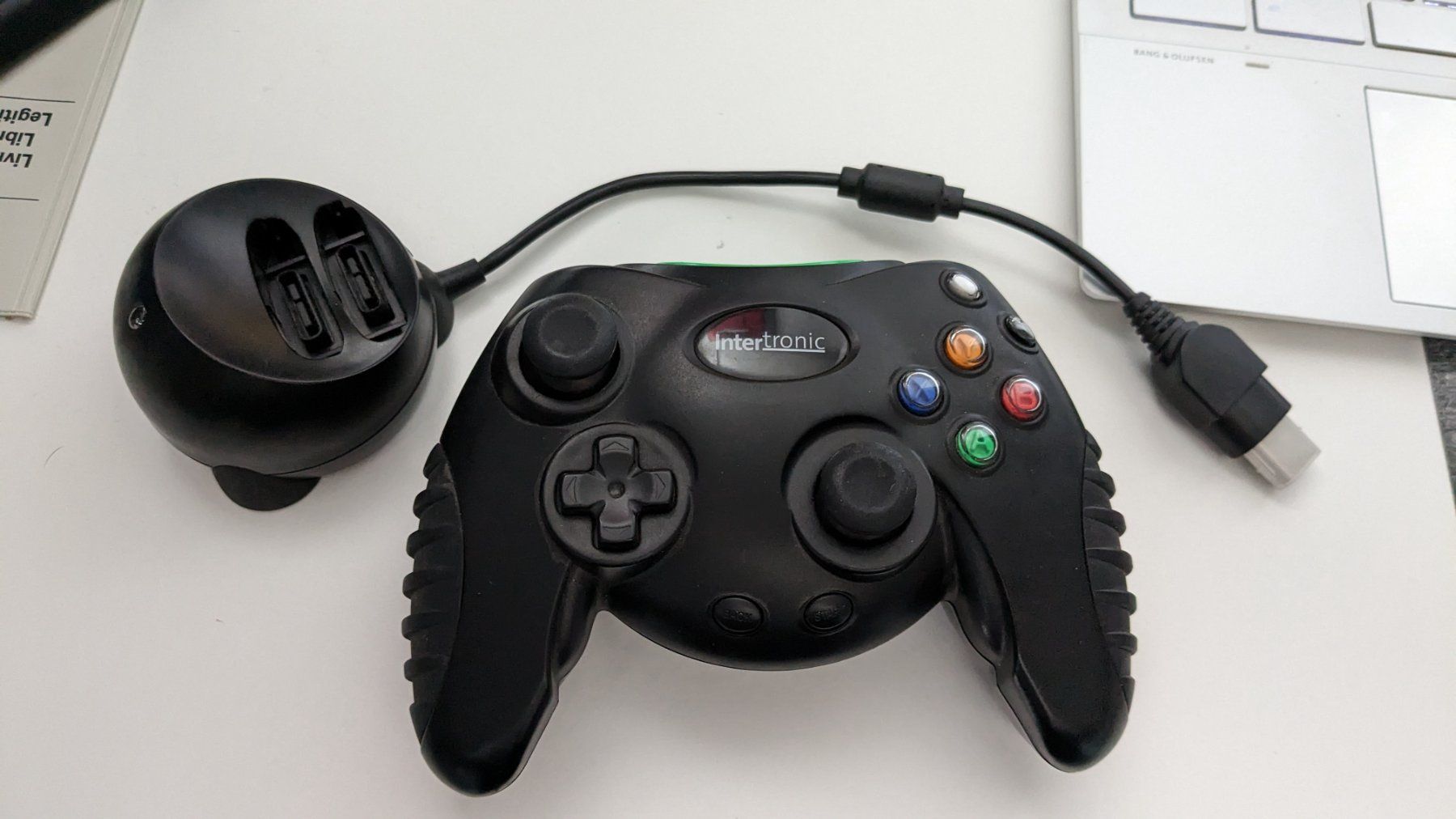 Microsoft Controller: Wireless Game Controller - Intertronic - Microsoft Xbox – Usato da Hünenberg See venduto da SpecialEditionGaming 1