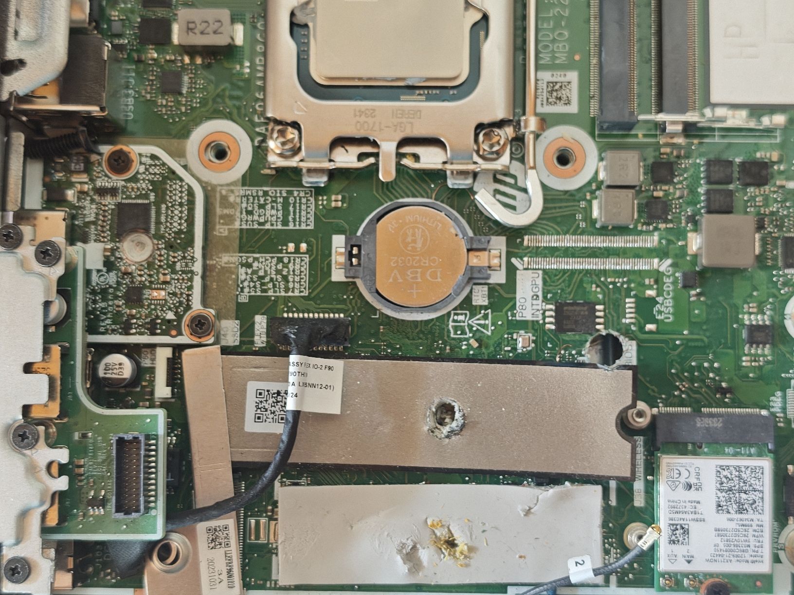 Hewlett Packard PC: HP Elite mini 800 G9 mit schaden – Usato da Sarnen venduto da Laut_musik 7