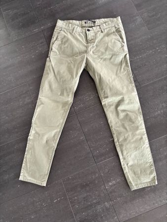 Hose Zara, Grösse 32, olivgrün