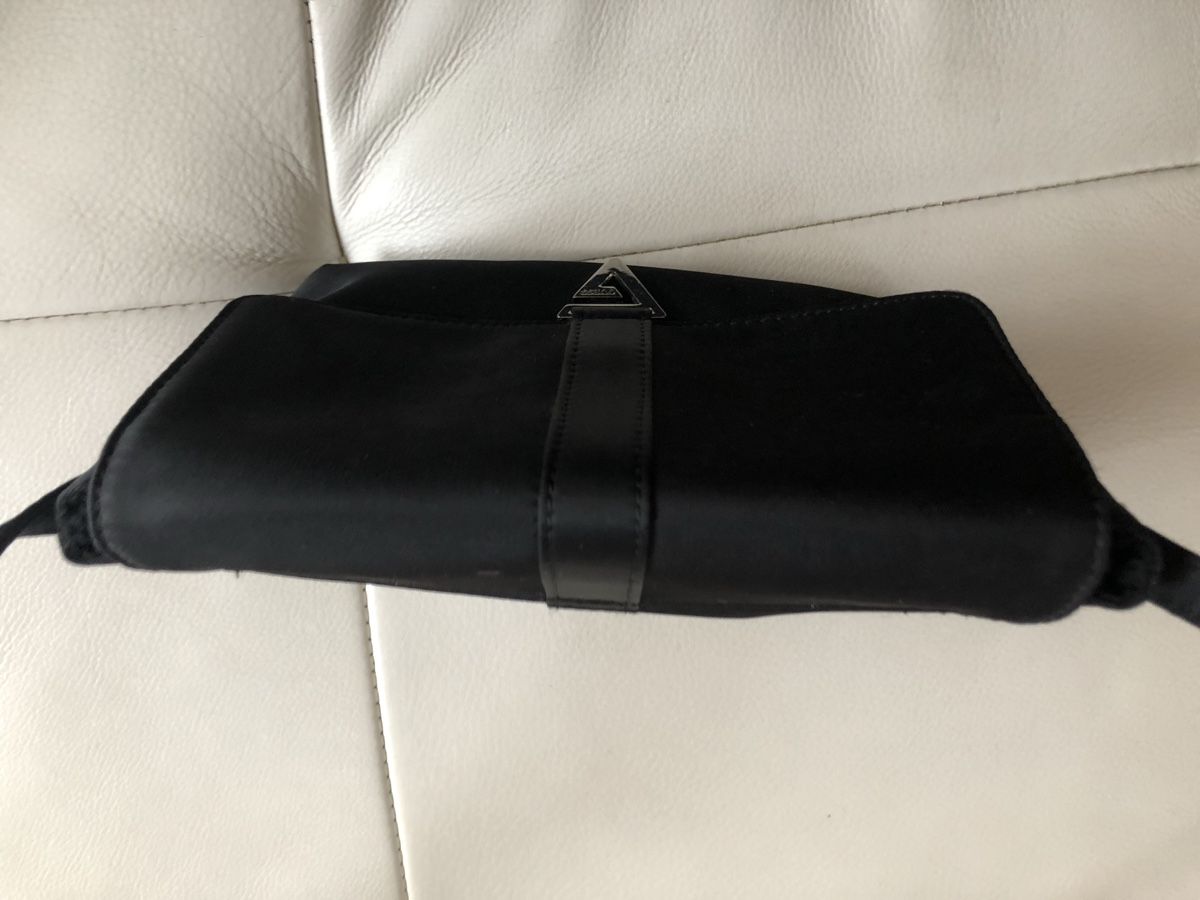 Guess Sacs femmes: Guess – D'occasion à PUlly par mum_22vds 2