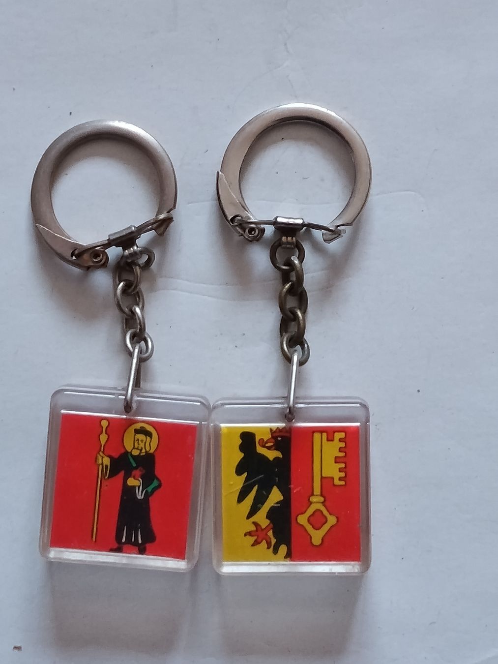 Schlüsselanhänger & - bänder: Porte-clés  Shell 2 pièces  – Gebraucht aus Bex von Canouille 1