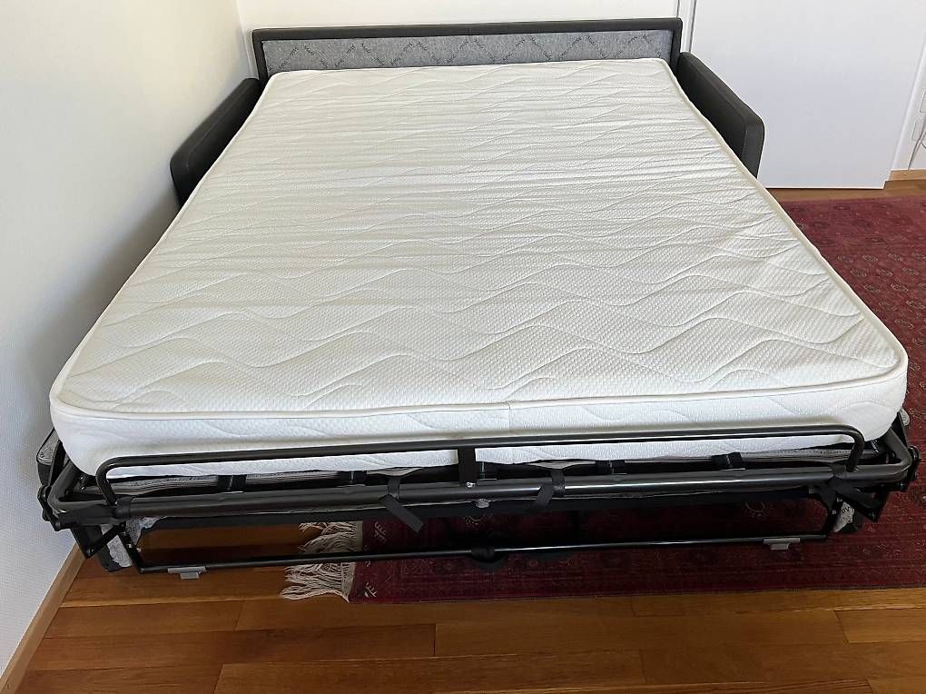 Divani: Super Bettsofa "Calife" 140 x 200 – Usato da St.Gallen venduto da Tbaenziger 1