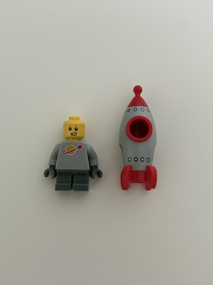 Lego Kit di costruzioni: Lego CMF Series 17 Rocket Boy – Nuovo (secondo la descrizione) da Altenrhein venduto da ben_x7ly 2