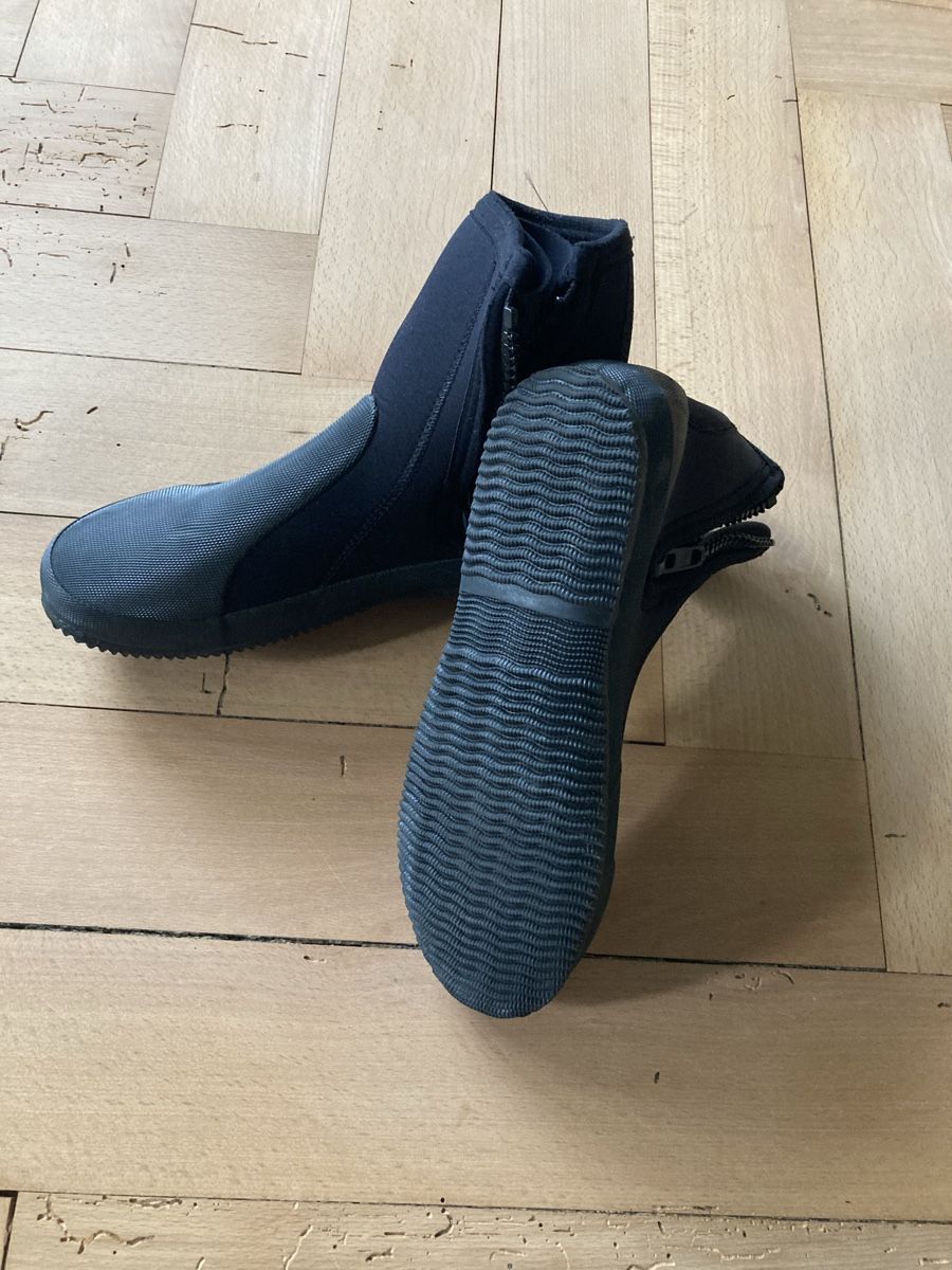 Chaussures hommes: Neopren-Tauchschuhe, Grösse 10/44 – Neuf (Voir description) à Stäfa par mpa_r2bd 1