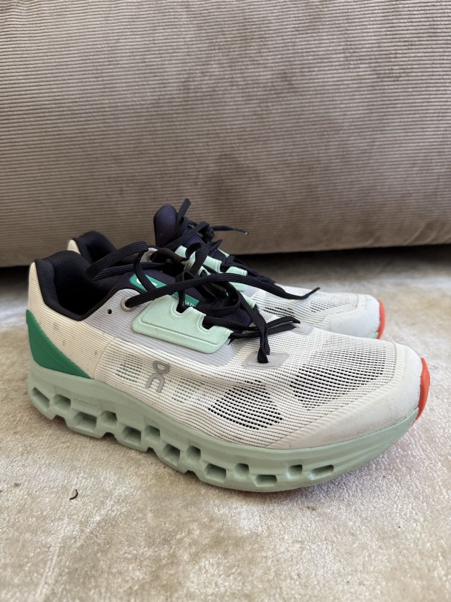 On Herrenschuhe: On Cloudstratus Gr. 42.5 – Gebraucht aus Bern von Laufsport3000