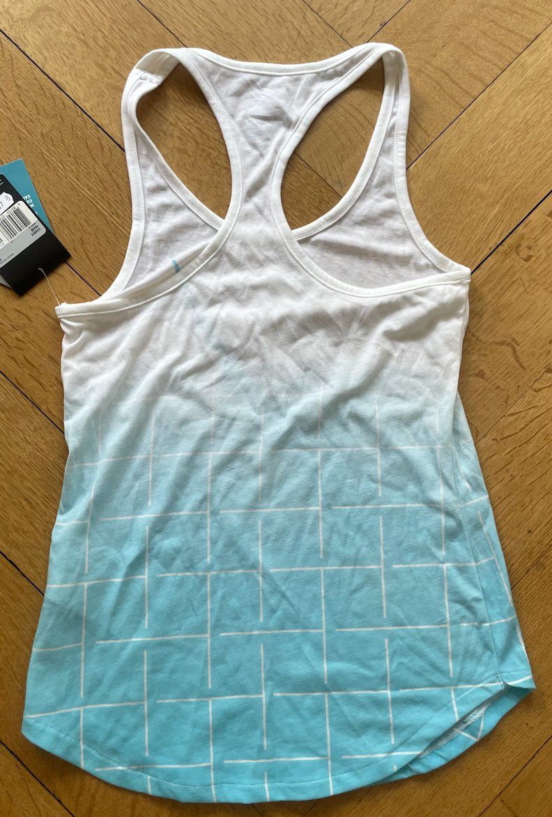 Nike Tops: Nike Top – Neu (gemäss Beschreibung) aus Zürich von rob_z62d 2