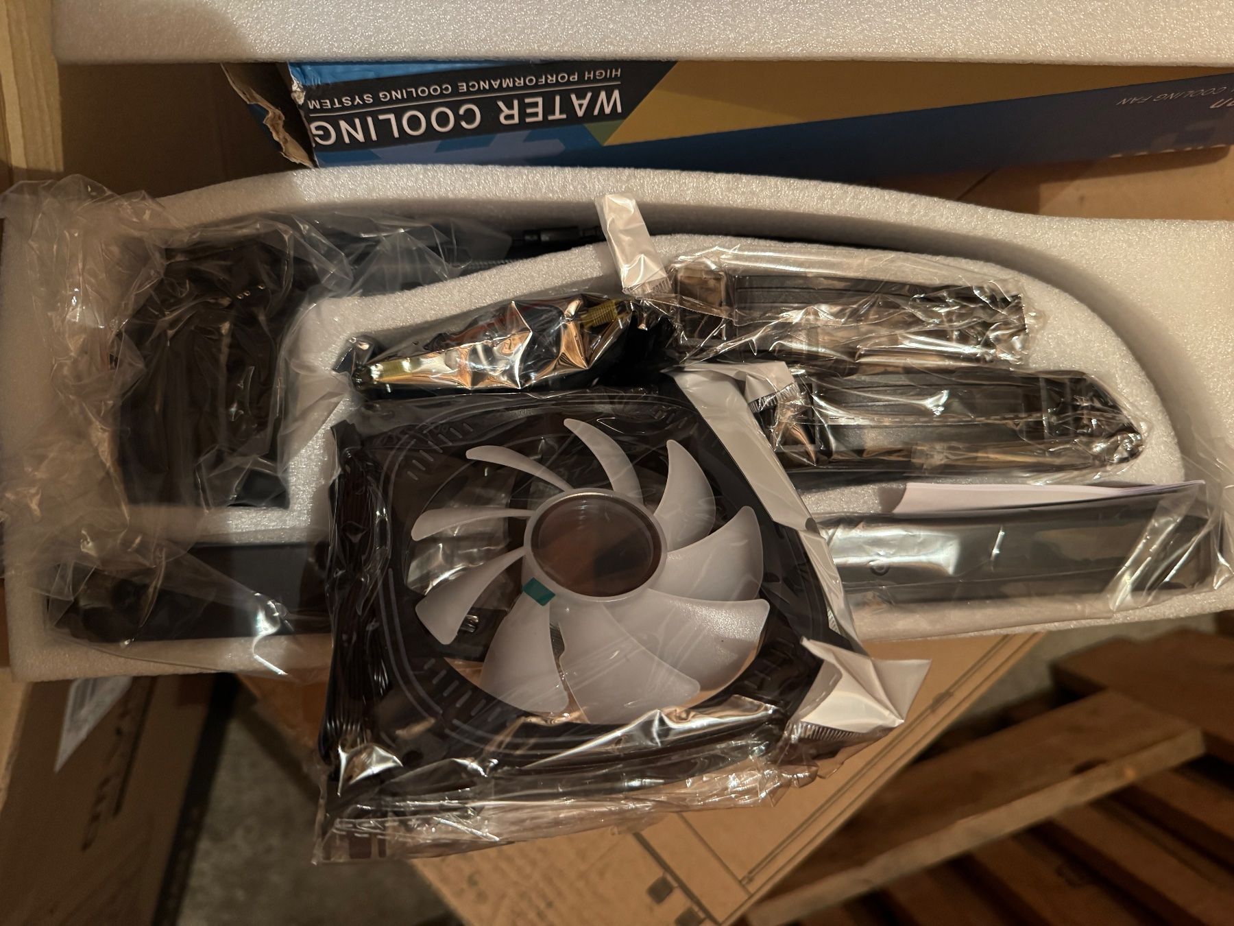 Componenti elettronici: CPU WaterCooling ARGB 360 Intel / AMD – Nuovo (secondo la descrizione) da Neuchatel venduto da Mr-Nobody 2