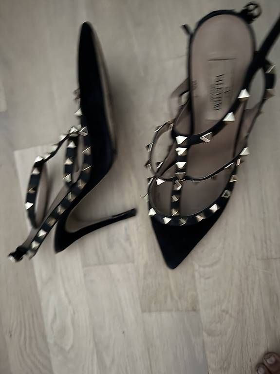 Chaussures femmes: Sandales  – D'occasion à Chavannes-Renens par lei_8mvy