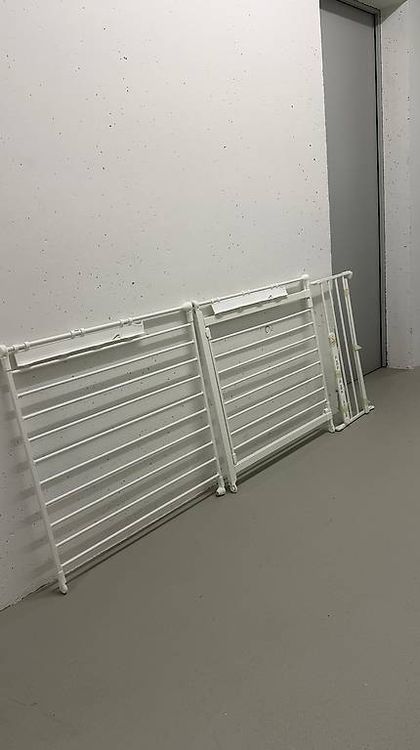 Autres: Absperrgitter Baby Dan Flex – D'occasion à St. Gallen par desve 1