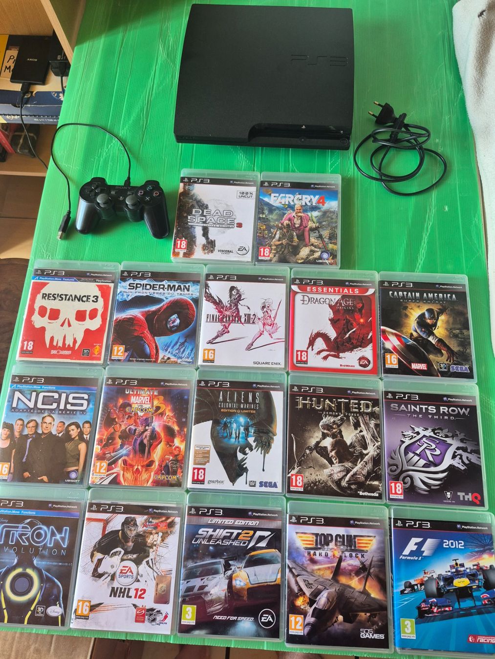 Sony Console: PS3 avec jeux – Usato da Le Locle venduto da archerblanc 1
