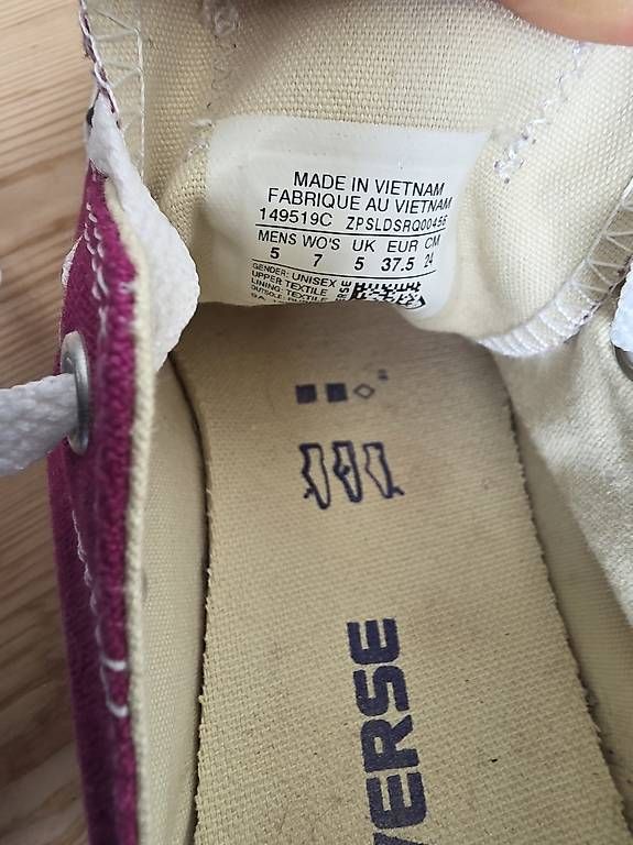 Damenschuhe: All star Converse beery smoothie Gr.37.5 – Gebraucht aus Grosshöchstetten von kids04 3