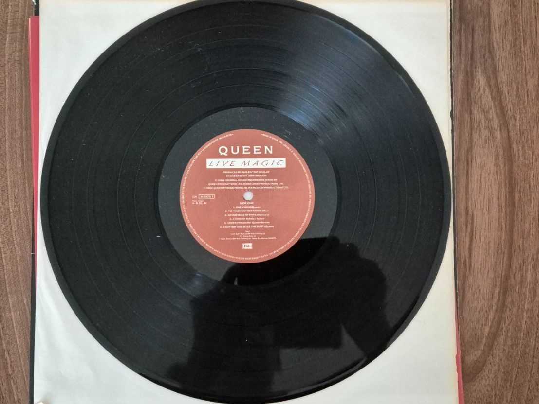 Dischi in vinile: Queen Live Magic – Usato da Emmenbrücke venduto da eneredi 4