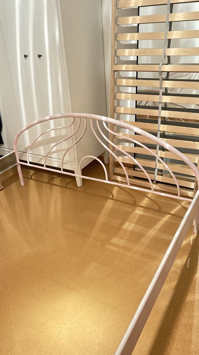 Betten: Metall Bett – Gebraucht aus Zürich von hel_m6sl 2