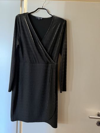 French Connection Freizeitkleid Gr. 40-42
