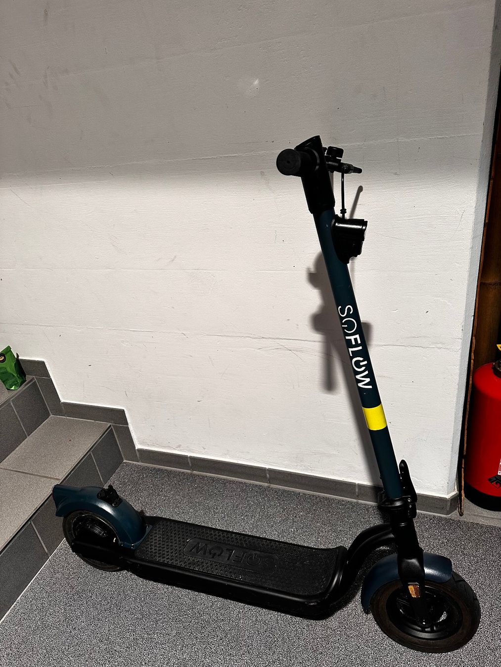 Soflow Kickboard: "E-Scooter"  SoFlow SO2 Gen 3 – Usato da Dachsen venduto da ColdChisel