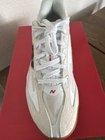 New Balance Sneakers white suede mesh EU 43.