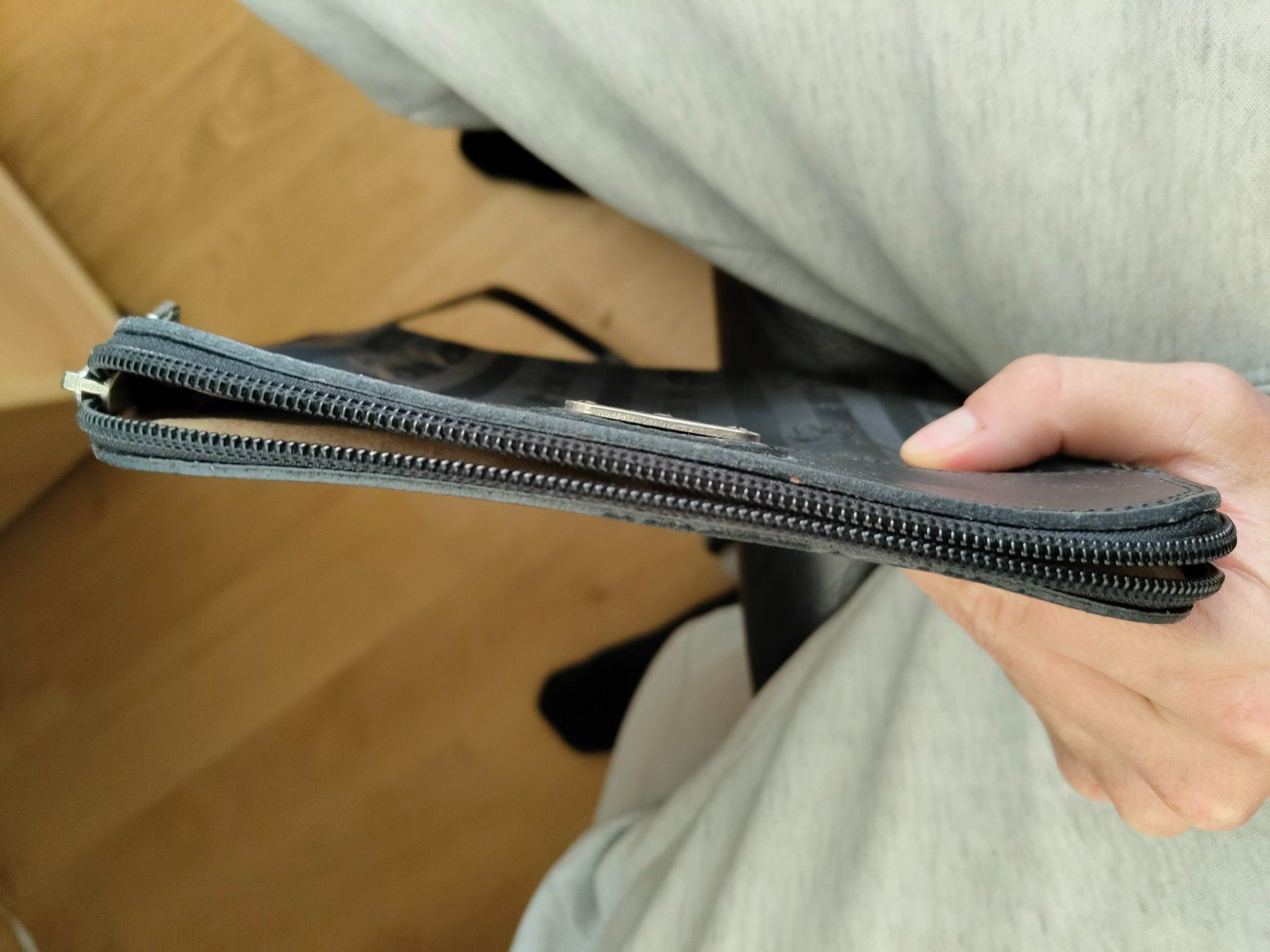 Maison Mollerus Taschen für Damen: Maison Mollerus Umhängetasche schwarz/silber – Gebraucht aus Schwyz von Balmer92 7