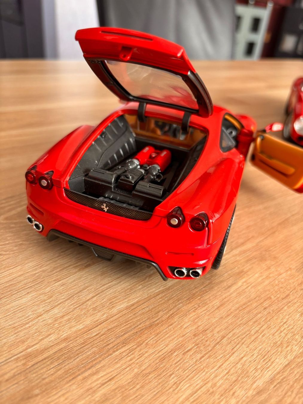 Hot Wheels Modellini d'auto: Verkaufe 3 Ferrari Modelle 1/18 – Usato da Bachenbülach venduto da Gigi610 2