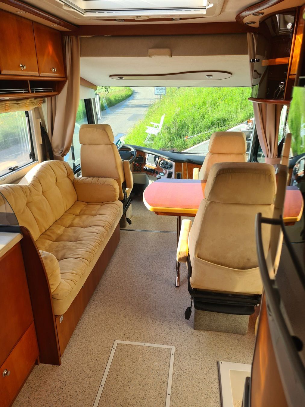 Concorde Veicoli da campeggio: Wohnmobile Concorde Charisma 840 F – Usato da Worb venduto da Werich 5