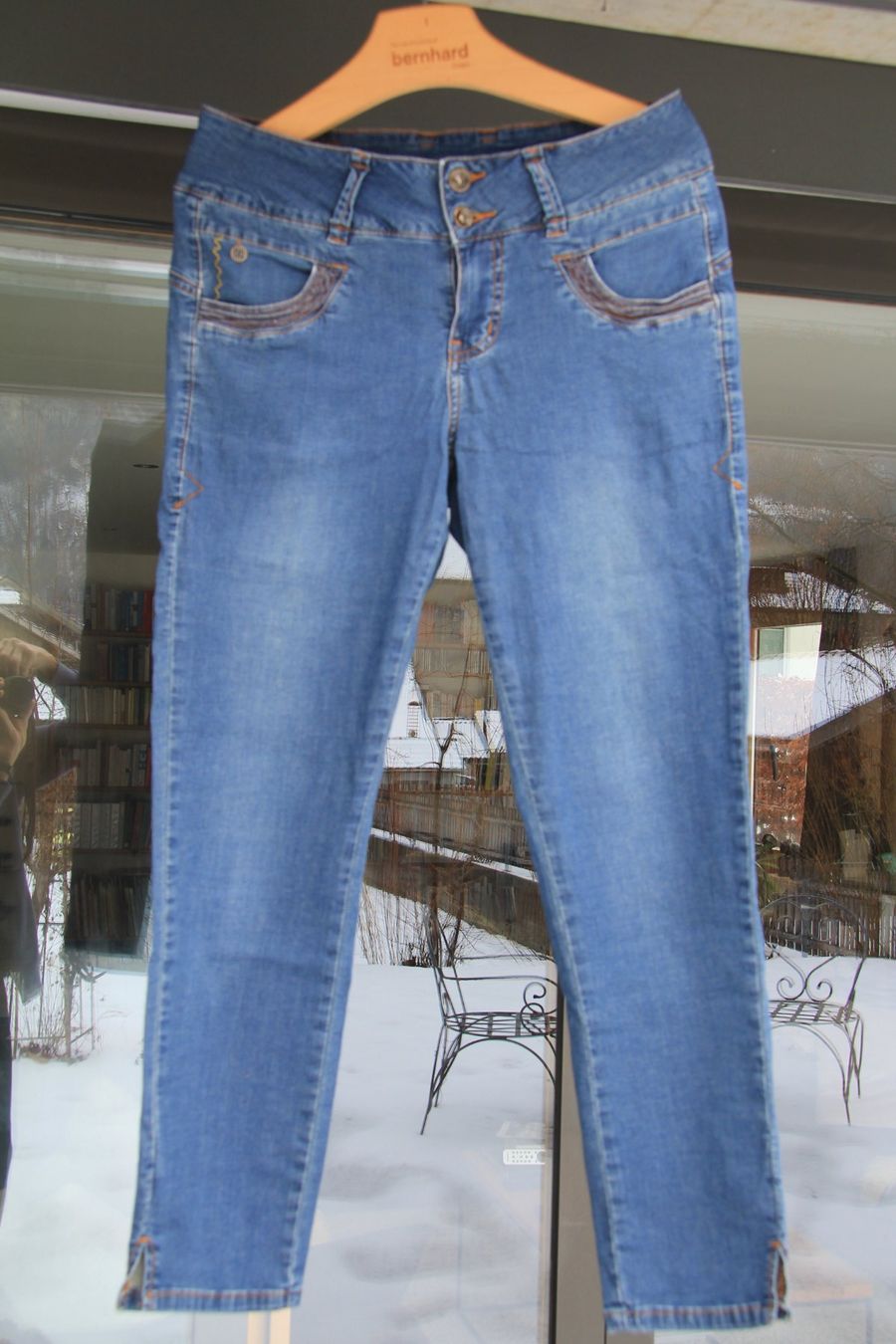 Nile Jeans: Jeans Hose Nile 6/8 – Usato da Meiringen venduto da Dunkel1 6