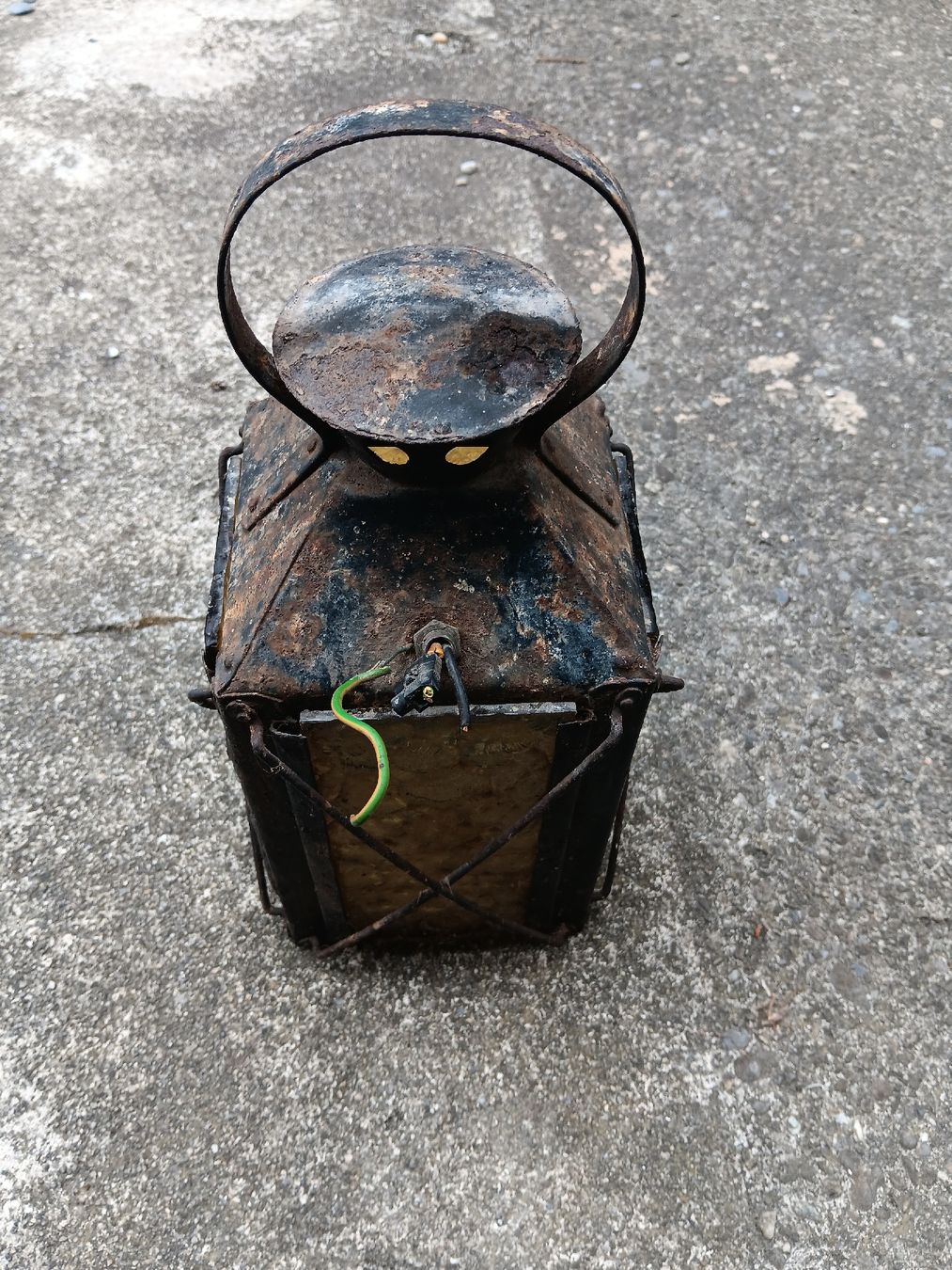 Lampade: ancienne lanterne – Usato da Lausanne venduto da Grabock 4