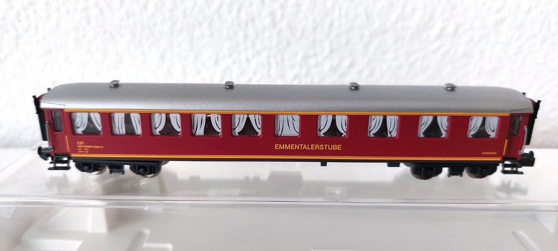 Fleischmann Modelleisenbahnen: Fleischmann Nostalgiespeisewagen "Emmentalerstube" der BLS. – Neu und originalverpackt aus Biberist von Ntrains 4