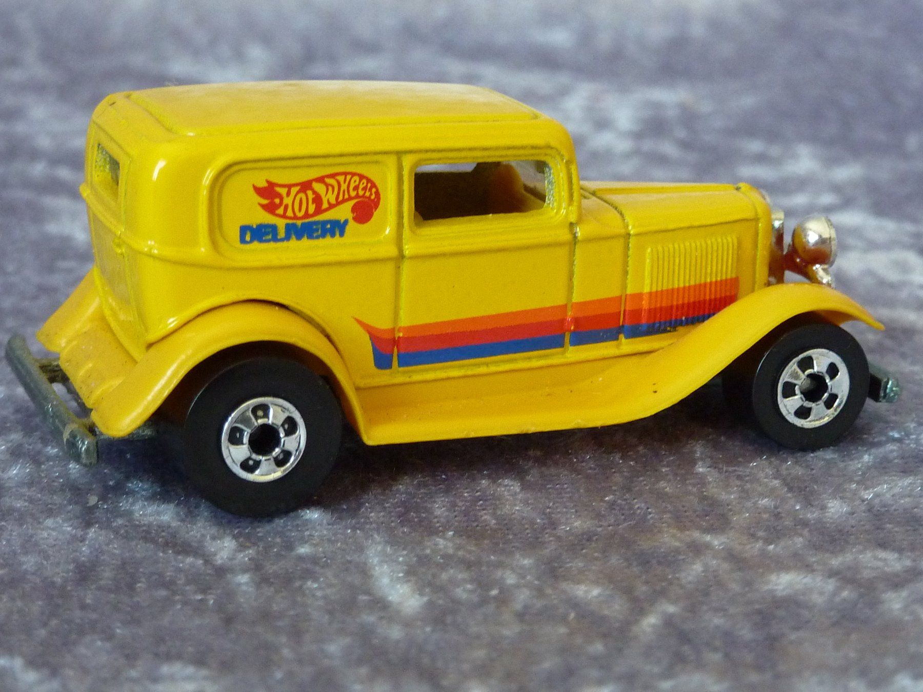 Hot Wheels Modellini d'auto: '32 Ford Delivery gelb 1:64 – Usato da Dürrenäsch venduto da Cobra1ch 3
