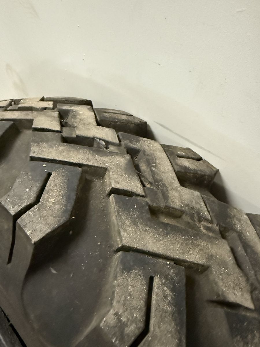 Pneumatici & Ruote complete: Willys Jeep Pneu – Usato da Bettlach venduto da mehr86 3