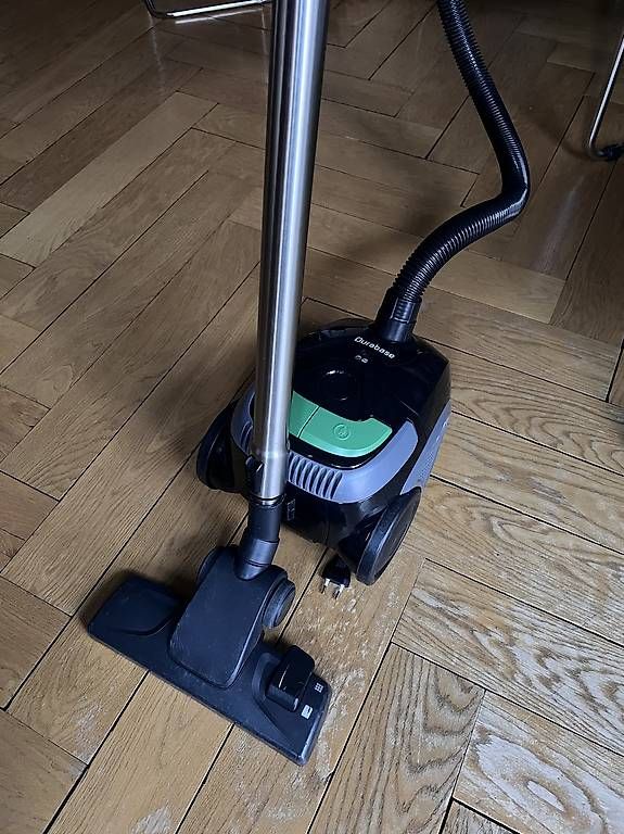 Aspirateurs & Accessoires: Staubsauger Durabase – D'occasion à Zürich par le_kenti