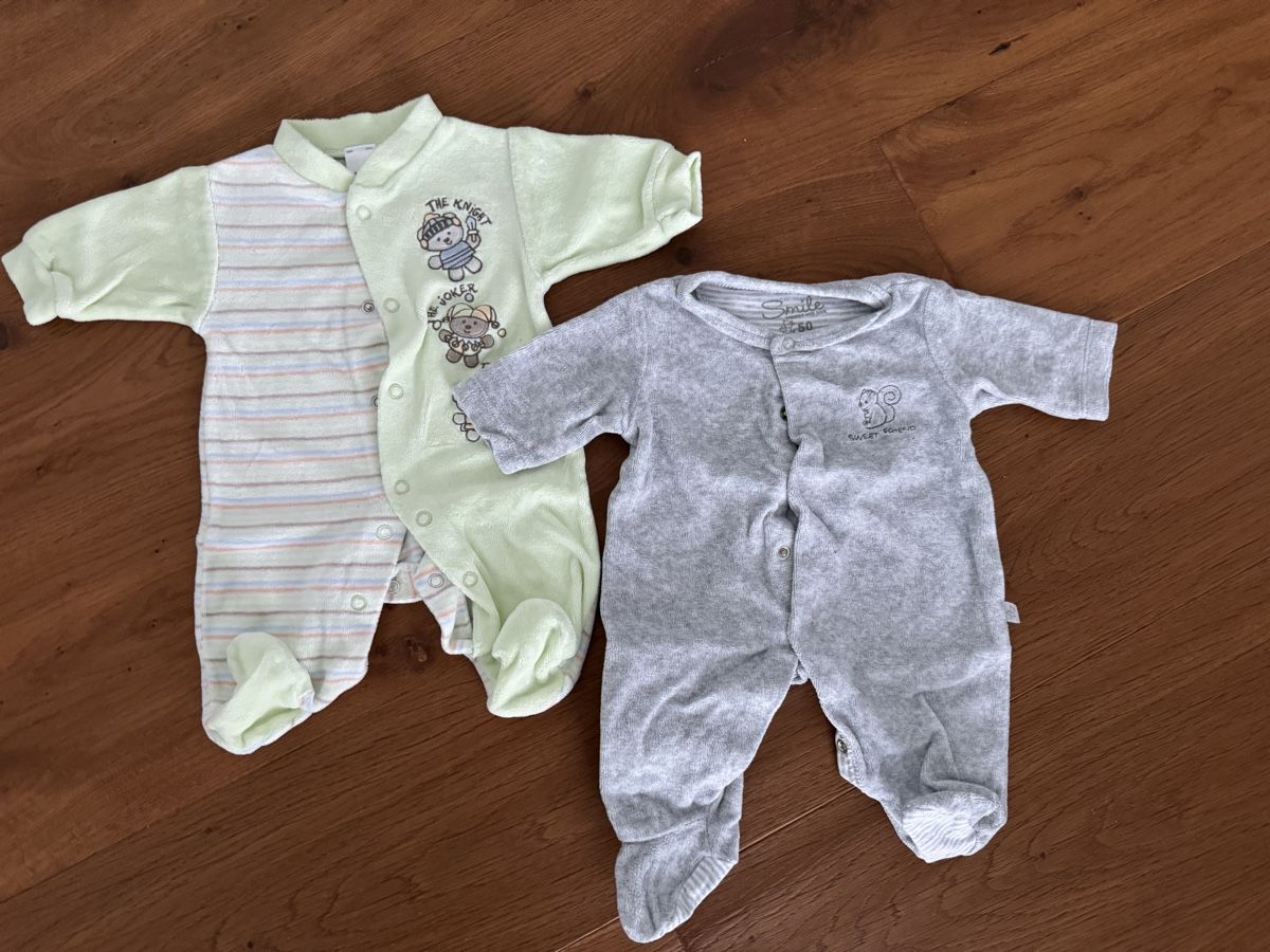 Pyjamas & Ähnliches: Kuschelige Schlafanzüge Gr. 50 – Gebraucht aus Waltenschwil von tschutschgi