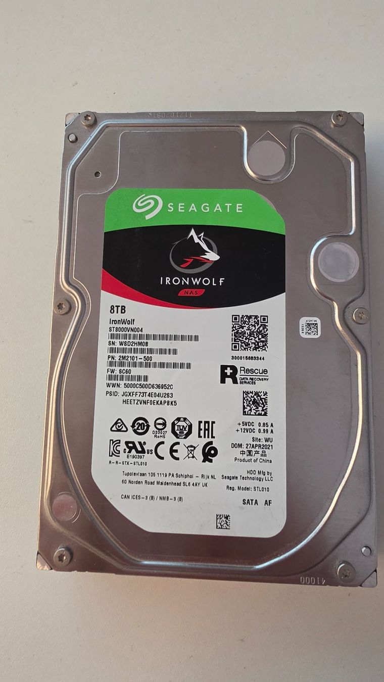 Seagate Disques durs: 8TB HDD Seagate Ironwolf NAS – D'occasion à Künten par Thozogg