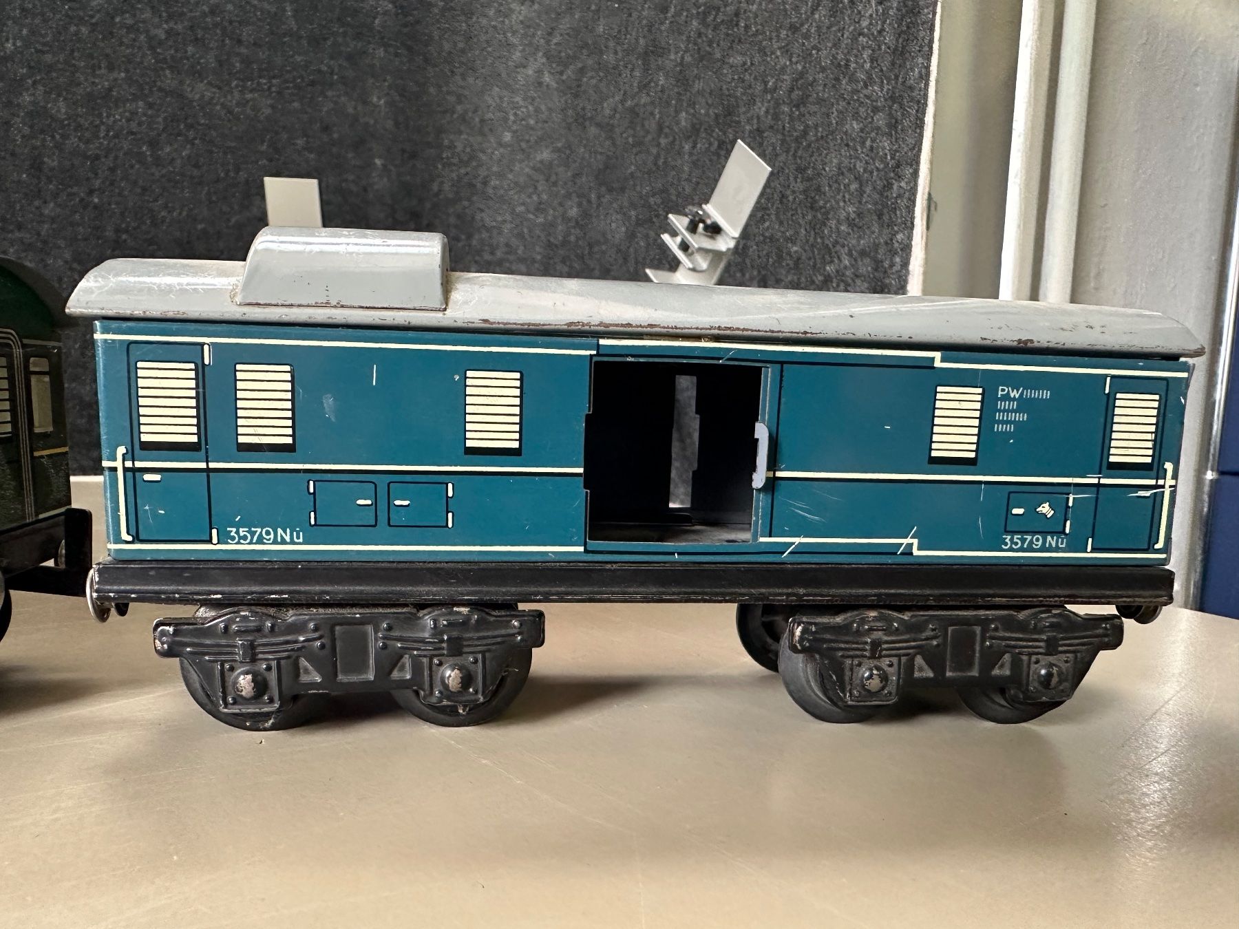 Modellini di ferrovie: Eisenbahnwagen Spur 0 – Usato da Brügg BE venduto da TSP02 3