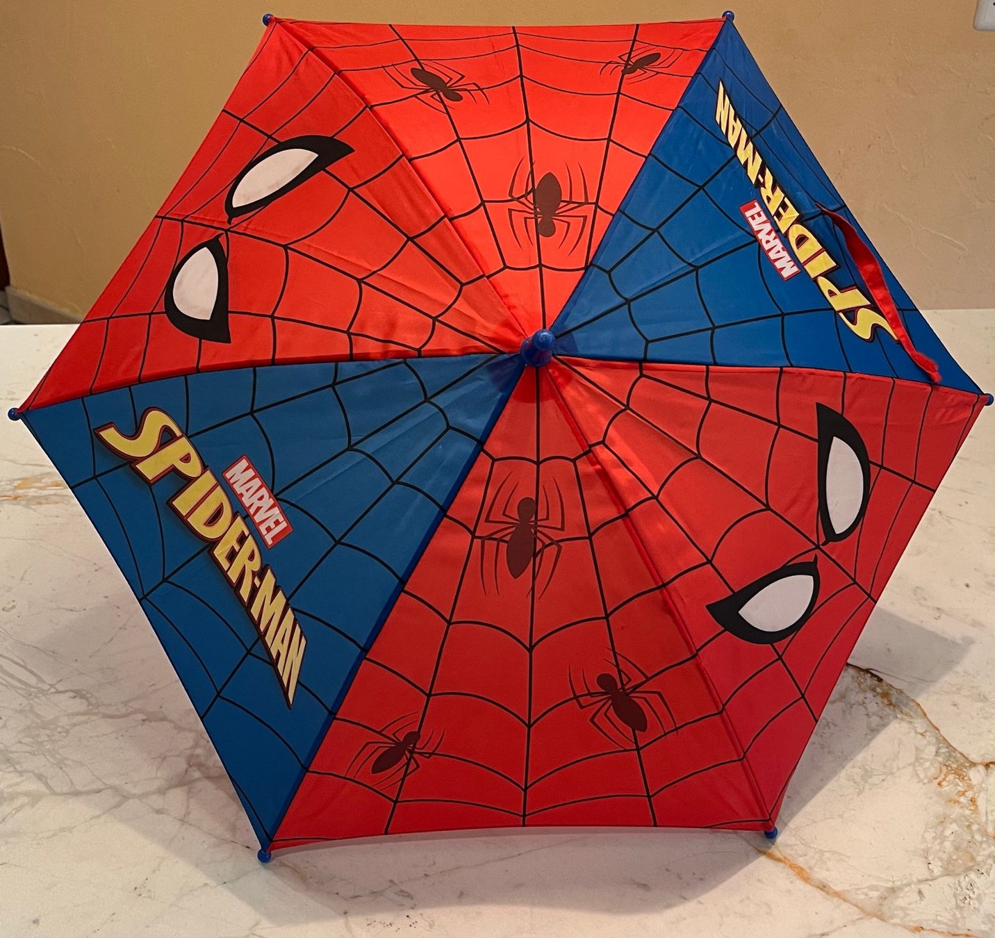 Altro per bambini: Kids Spider-Man small umbrella – Nuovo (secondo la descrizione) da Le Noirmont venduto da bouboun21