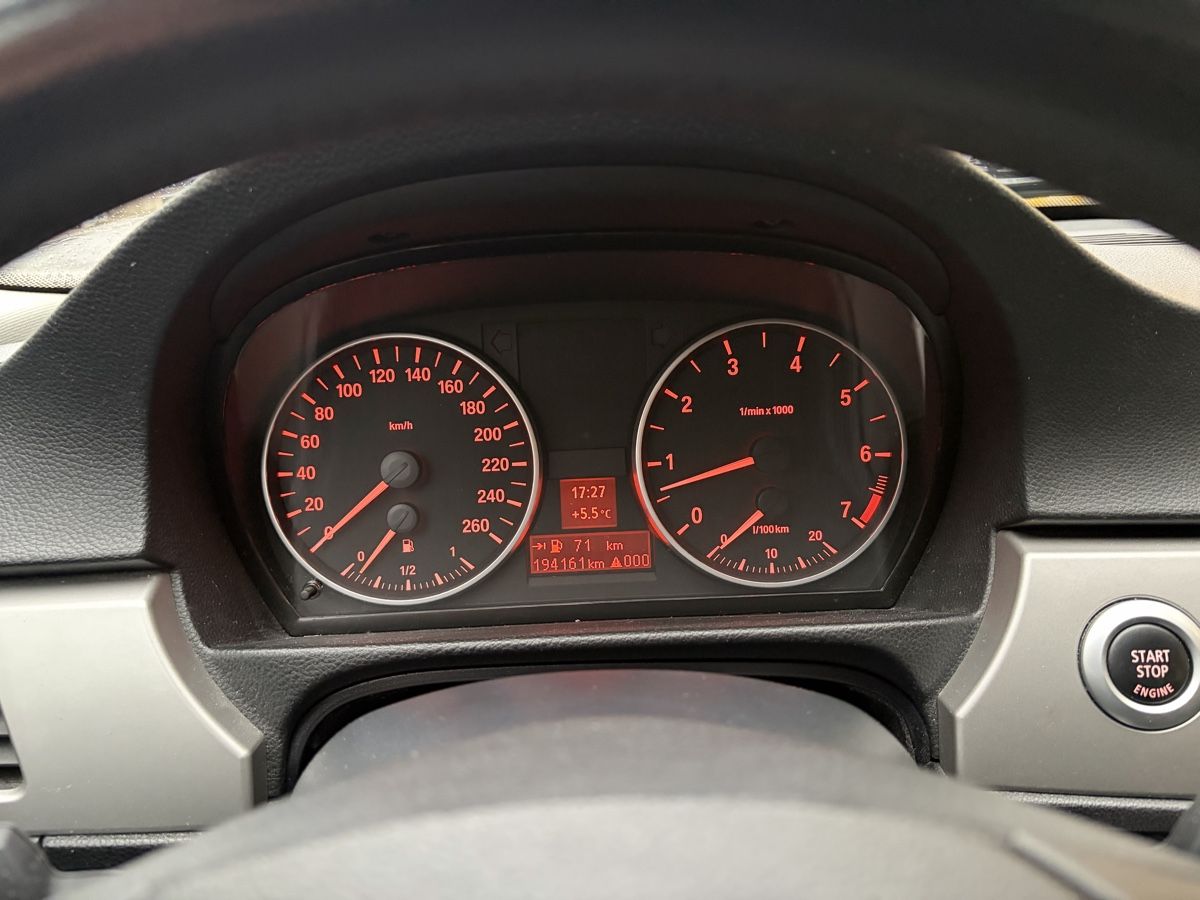 BMW Automobili: BMW 318i Touring E91 – Usato da Kappel SO venduto da MiTrading 5