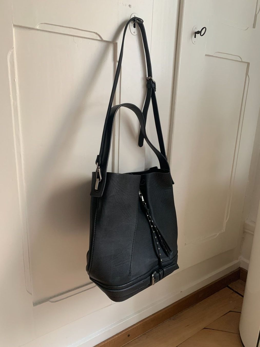 Zara Borse da donna: ZARA - Umhängetasche schwarz – Usato da Zürich venduto da Diazaio 1