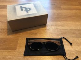 Sonnenbrille aus Walnussholz - heimlifeisspeople ORIGINAL