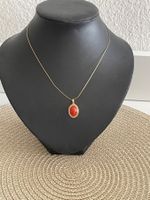 Pendentif corail et  or 750, élégant avec collier or 750