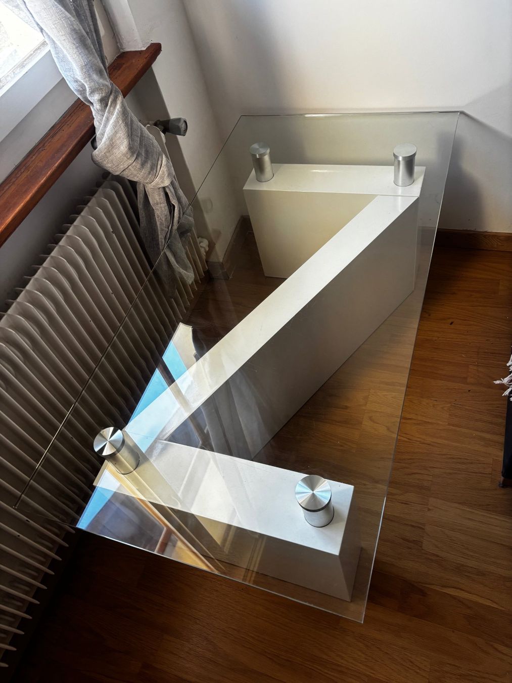 Tavoli: Table basse design en verre blanc – Usato da St-Pierre-Clages venduto da KicoRobles
