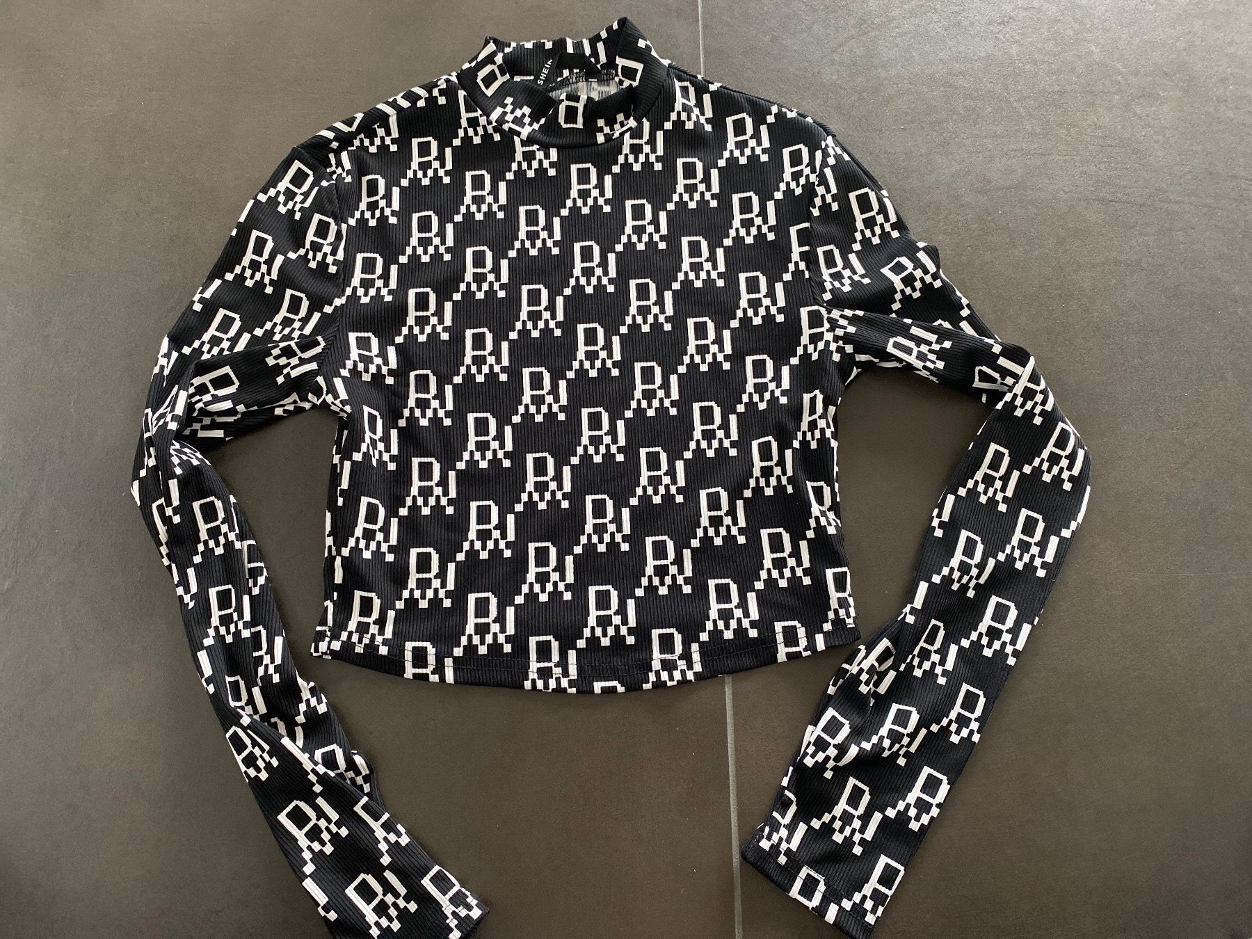 Shein Tops: Shein croctop taille XS – Neu (gemäss Beschreibung) aus Delémont von Ma_LoU.01