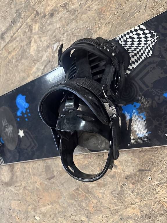 Boards: Nitro Snowboard inkl. Bindung  guter gebrauchter Zustand – D'occasion à Chur par Mc-Daniels75 2