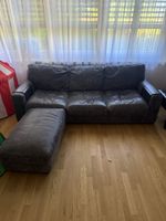 Graues Ledersofa mit Fußstütze, ca. 240 cm