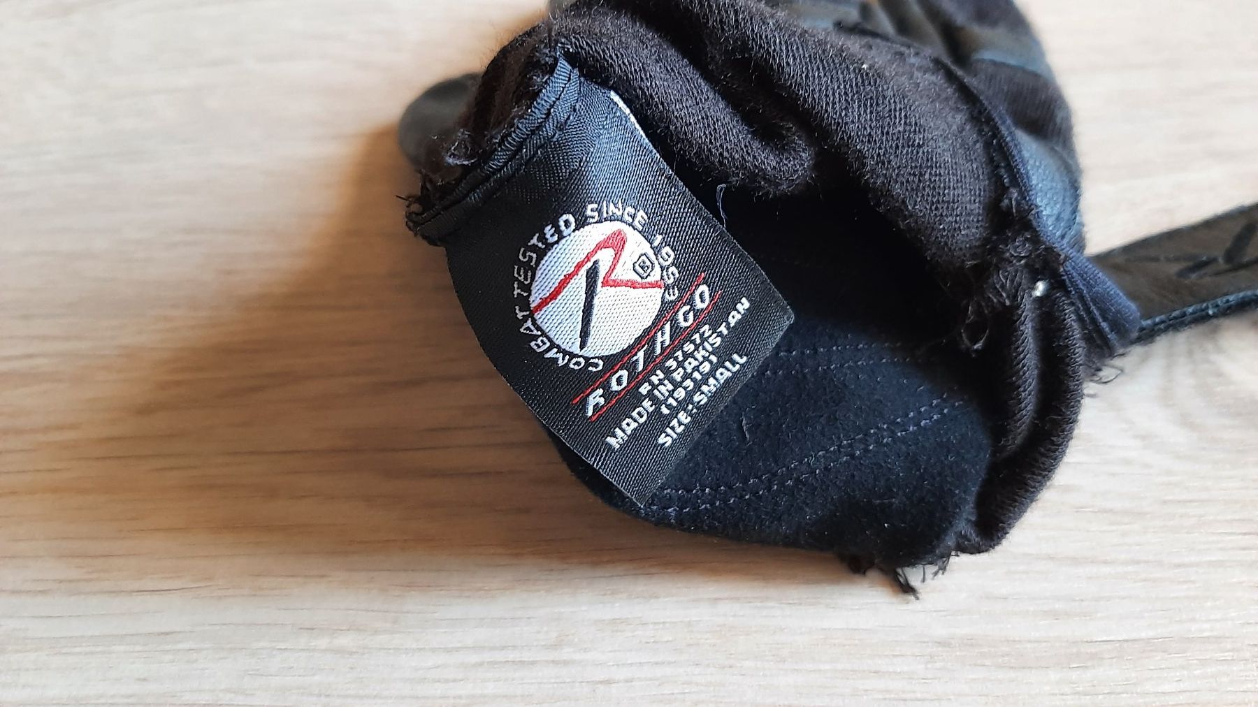 Autres accessoires hommes: Gants en cuir pour l'été S – D'occasion à Fribourg par metalhands 2