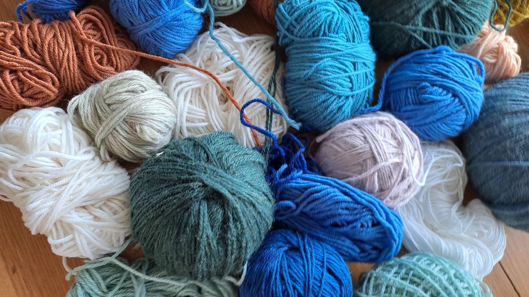 Laine: Diverses laines – D'occasion à Versoix par suz_ggj6 2