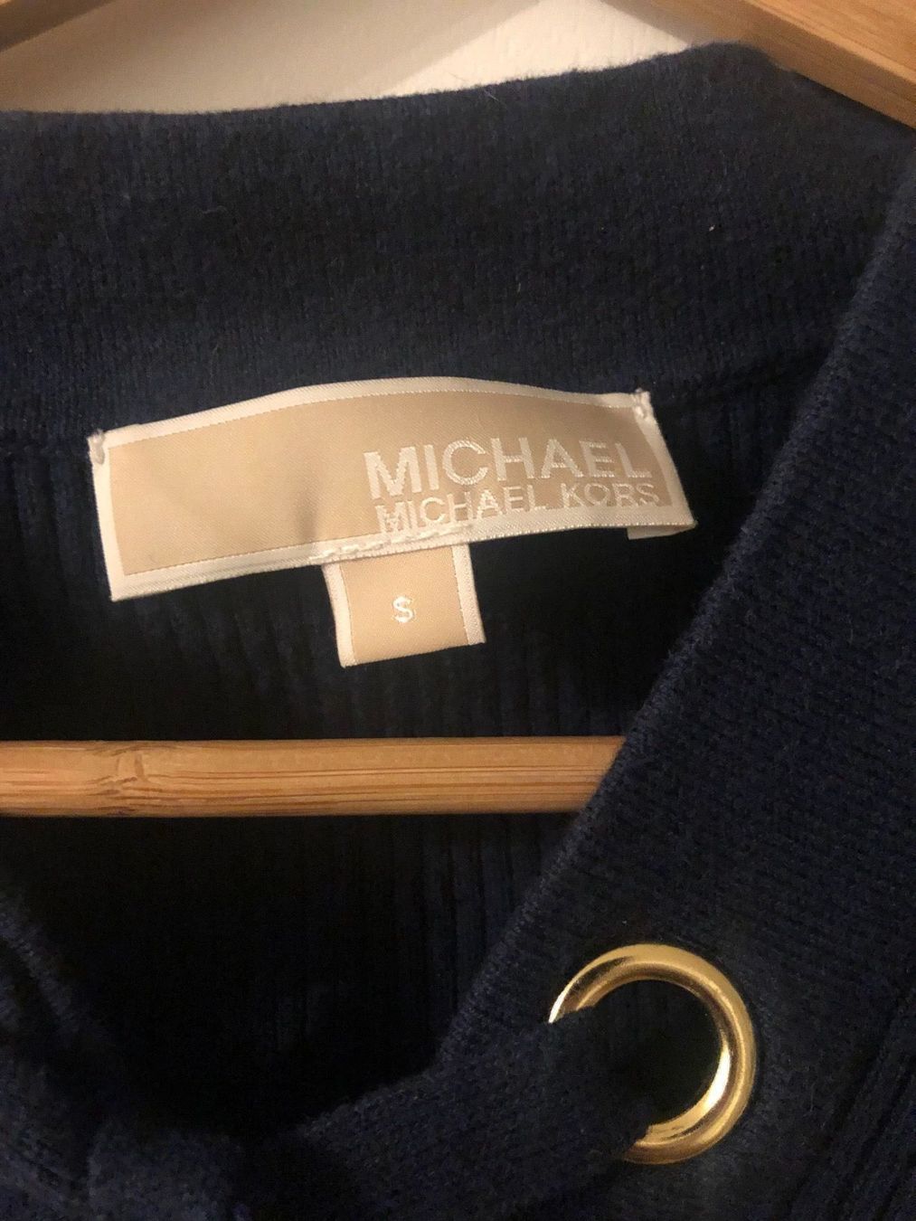 Michael Kors Tops: Michael Kors Oberteil s – Neuf (Voir description) à Pfaffhausen par Klaras_second_hand 1