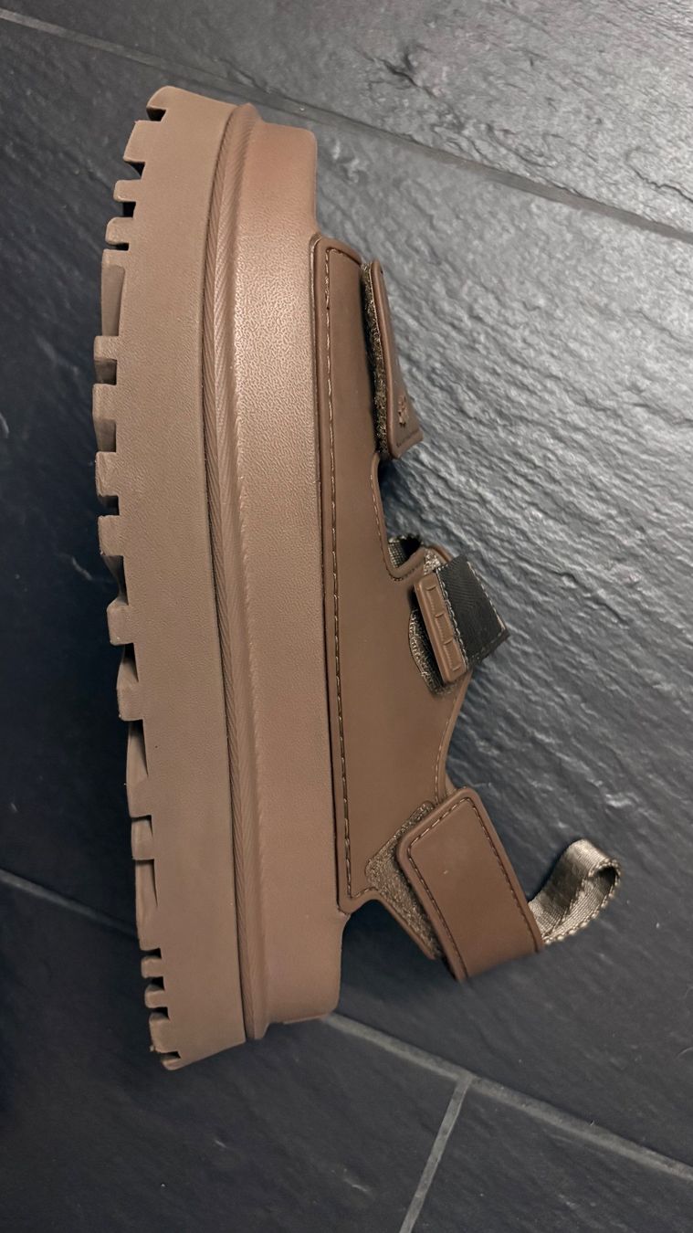 Ugg Scarpe da donna: UGG sandls – Usato da Zürich venduto da ali_2hvm 5