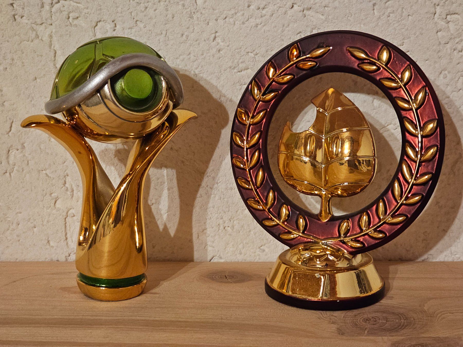 Nintendo Statuette: Mario Kart 7: Panzer- und Blatt-Trophäe – Usato da Neuenegg venduto da Hambel